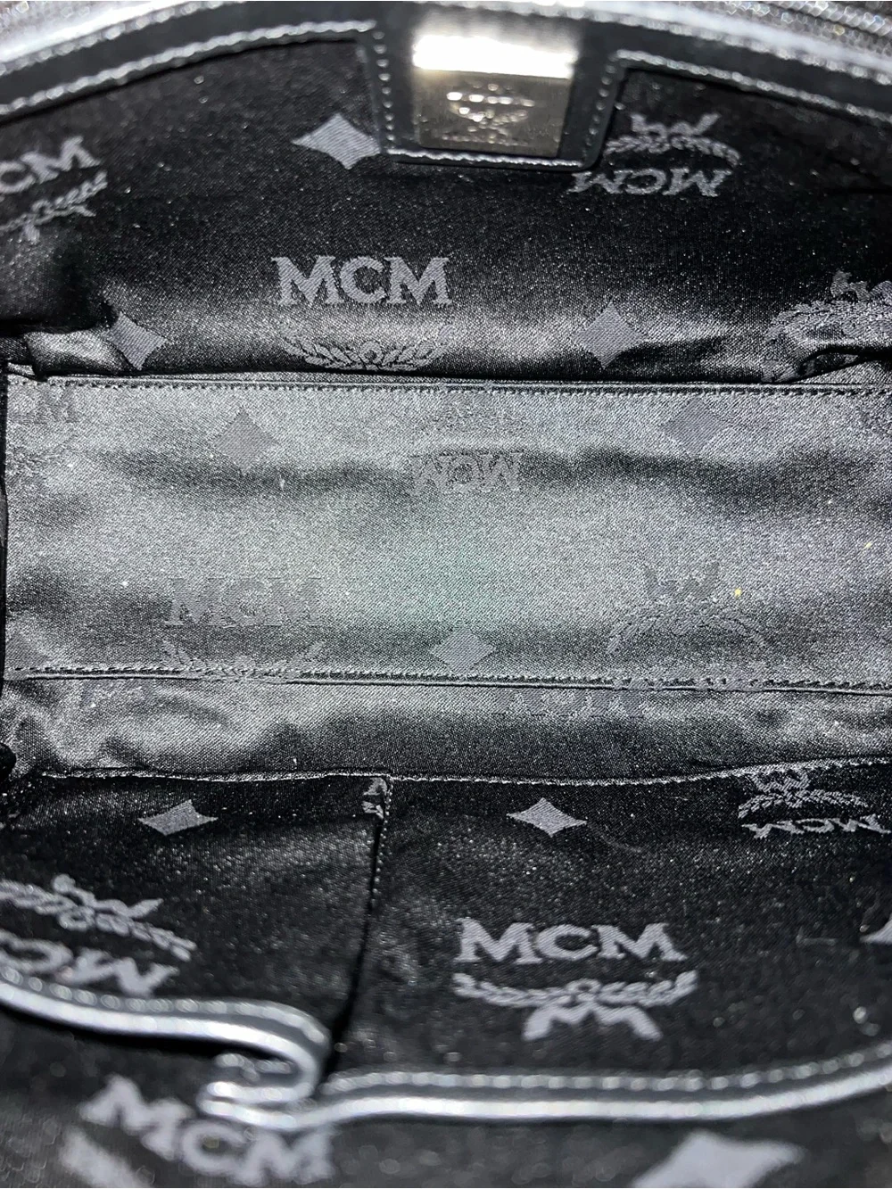 AUTH MCM BOSTON 20